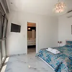 White Pearl Villa *
