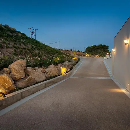 White Pearl Villa *