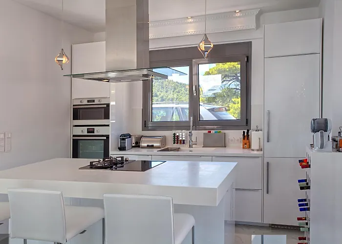 White Pearl Vila Sarti